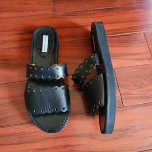 Tabitha Simmons Akela Slides 7.5